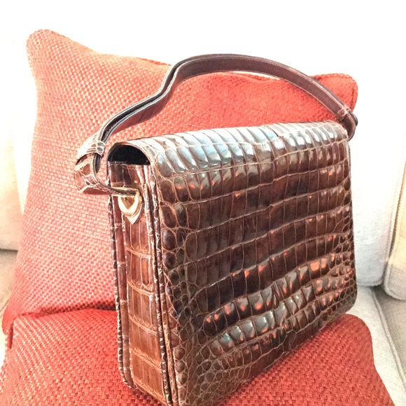 Meet your Posher, Sheri - Picture 5 of 5